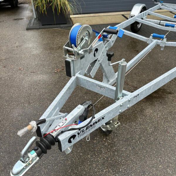 Vlemmix A trailer, 1350 kg, 631x220 cm